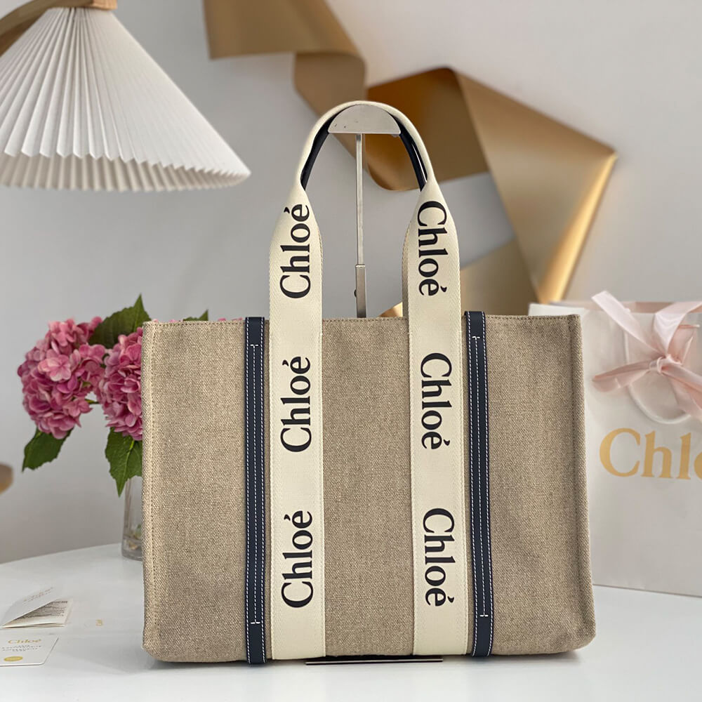 Chloe  Large Woody tote bag in linen